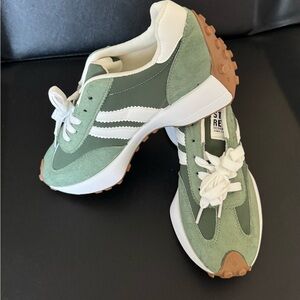 Green and White Women's Sneakers